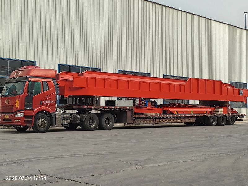 通用橋式起重機(jī) QDXX32/5t—19.5m 電動(dòng)單梁橋式起重機(jī) 2臺(tái) LD10t—16.5m 制作完成，發(fā)往河北石家莊交付客戶使用。